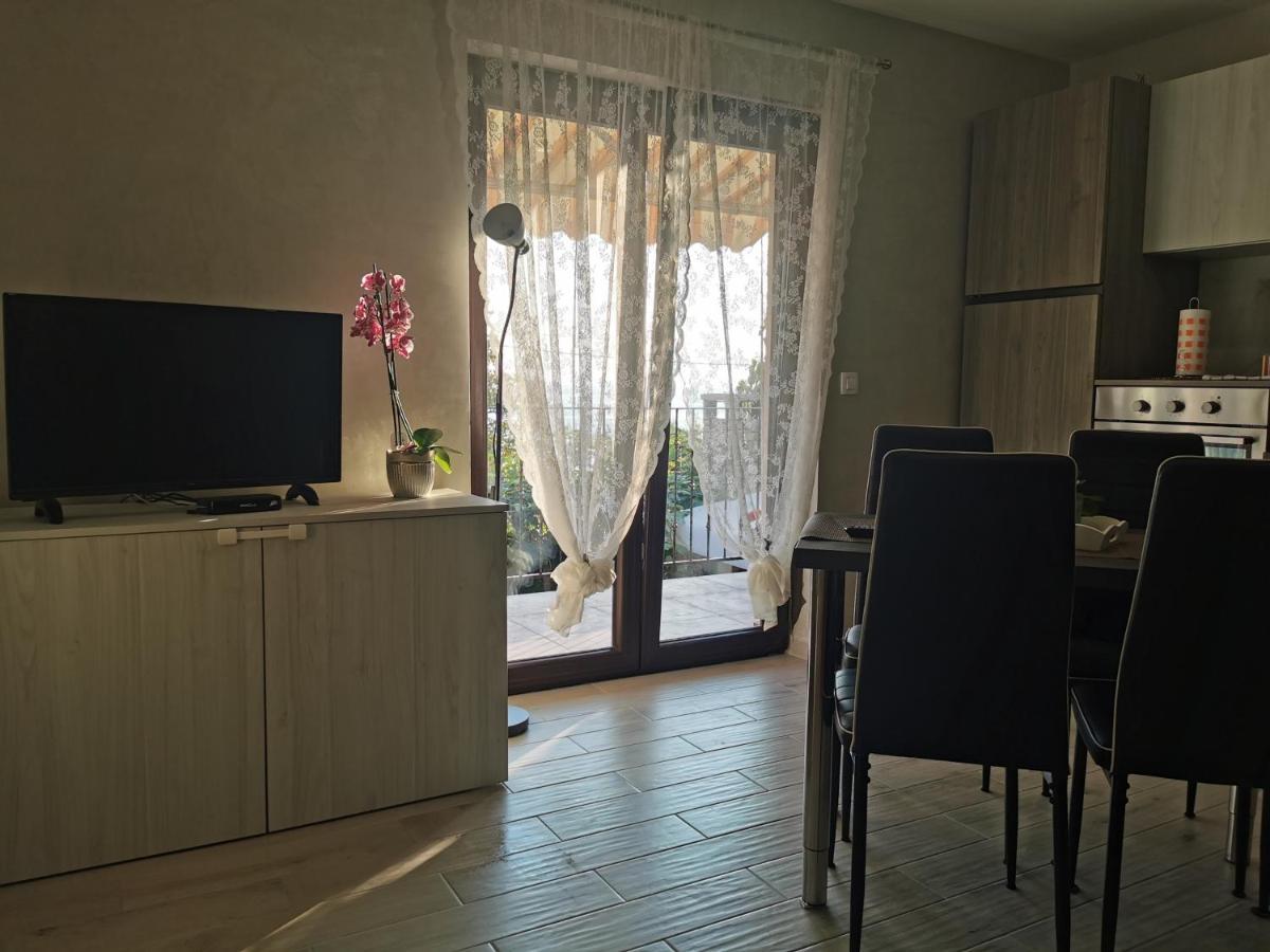 Romantic Apartment For Two On The Sea 잠브라티야 외부 사진